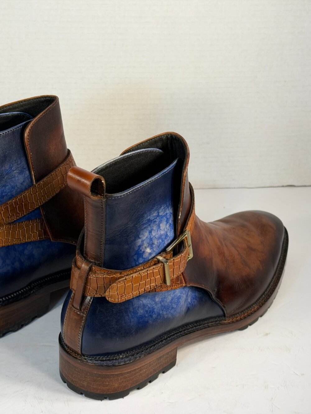 Men's size 9.5-10 Brown and blue leather boots - Picture 13 of 16
